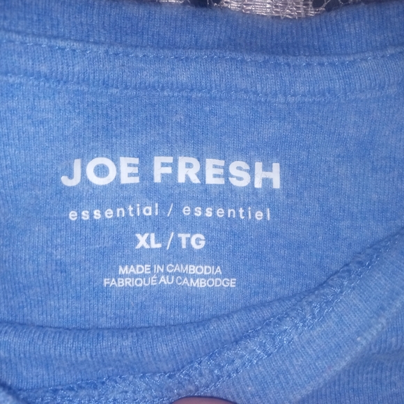 Joe Fresh Light Blue T-Shirt - Picture 2 of 3